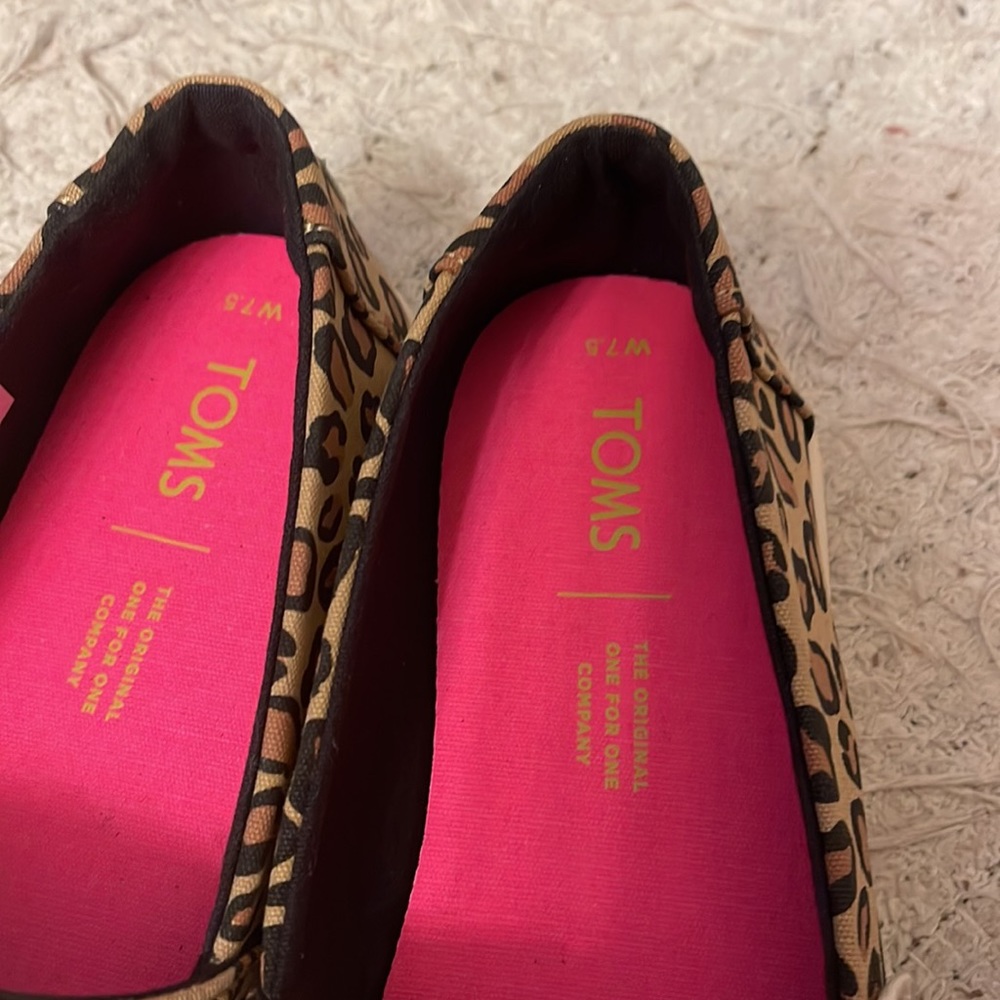 Toms 7.5 Animal Print - Picture 4 of 5